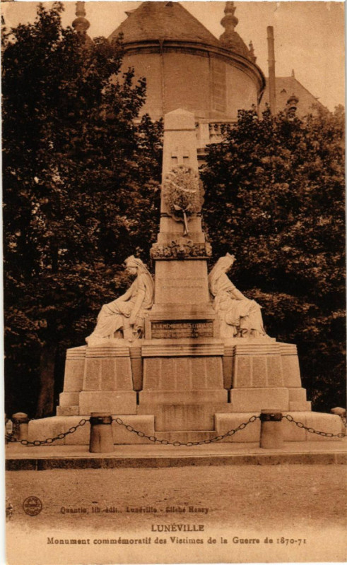 Carte postale ancienne Luneville - Lunéville - Monument commémoratif des Victimes à Lunéville