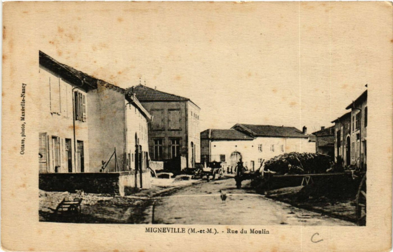 Carte postale ancienne Migneville - Rue du Moulin à Mignéville