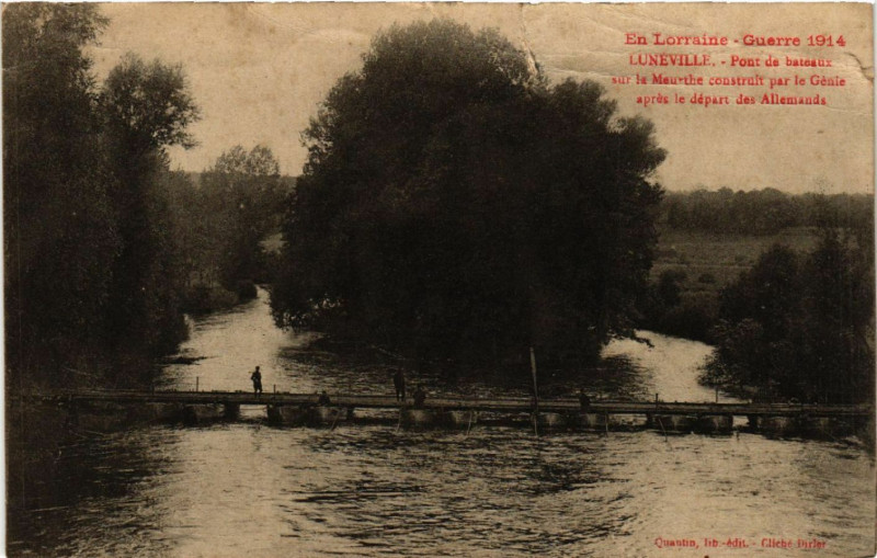 Carte postale ancienne Luneville - Lunéville - Pont de bateaux sur la Meurthe à Lunéville