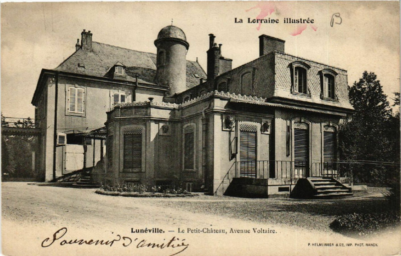 Carte postale ancienne Luneville - Lunéville - Le Petit-Chateau - Avenue Voltaire à Lunéville
