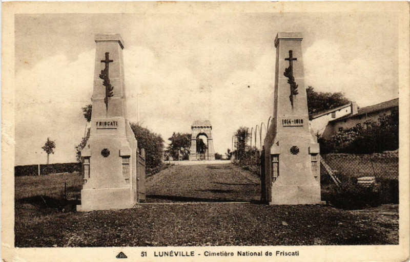 Carte postale ancienne Luneville - Lunéville - Cimetiere National de Friscati à Lunéville