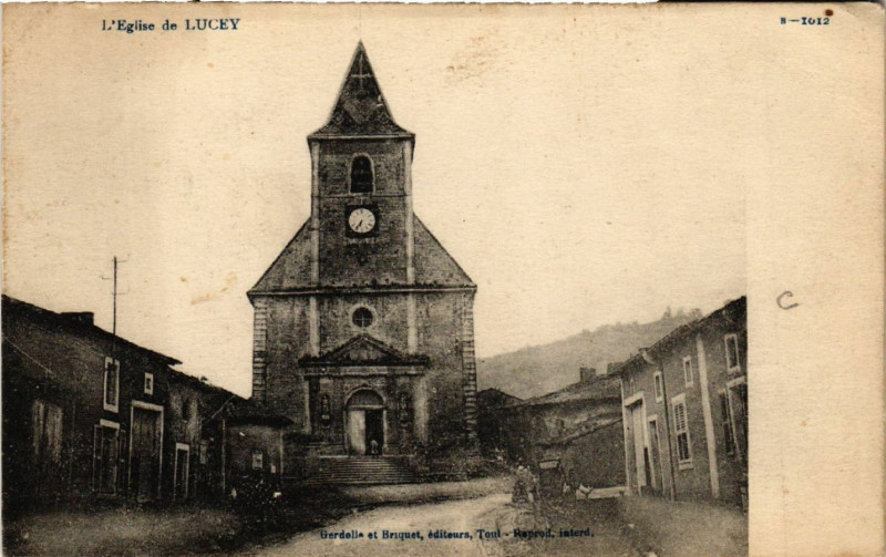 Carte postale ancienne Lucey - L'Eglise de Lucey à Lucey