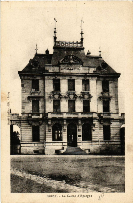 Carte postale ancienne Briey - La Caisse d'Epargne