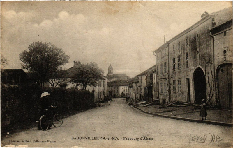 Carte postale ancienne Badonviller - Faubourg d'Alsace à Badonviller