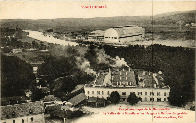 Carte postale ancienne Toul - Vue panoramique de la Manutention à Toul