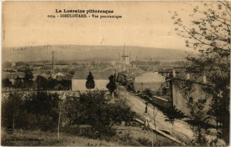 Carte postale ancienne Dieulouard - Vue Panoramique à Dieulouard