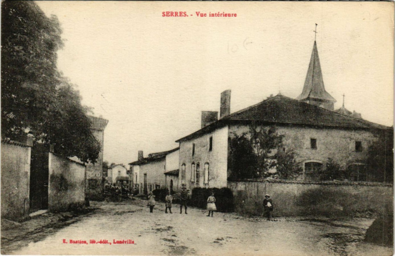 Carte postale ancienne Serres - Vue Interieure à Serres