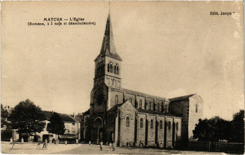 Carte postale ancienne Matour - L'Eglise