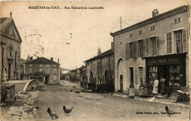 Carte postale ancienne Maizieres-les-Toul - Rue Edouard-de Landreville à Maizières