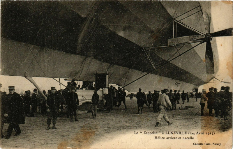 Carte postale ancienne Luneville - Le Zeppelin a Luneville - 1913 à Lunéville