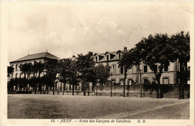 Carte postale ancienne Joeuf - Ecole des Garcons de Génibois à Joeuf