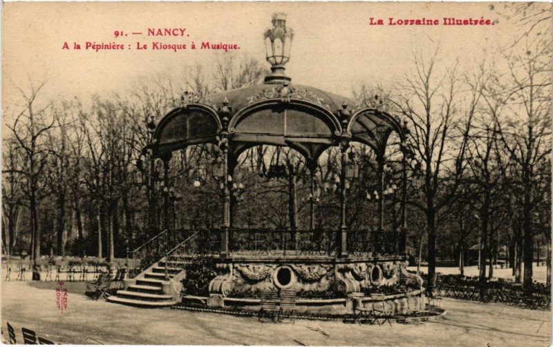 Carte postale ancienne Toul - Le Kiosque a Musique à Toul