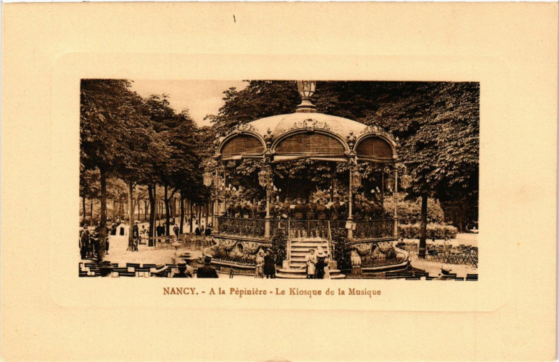 Carte postale ancienne Nancy - Le Kiosque de la Musique à Nancy
