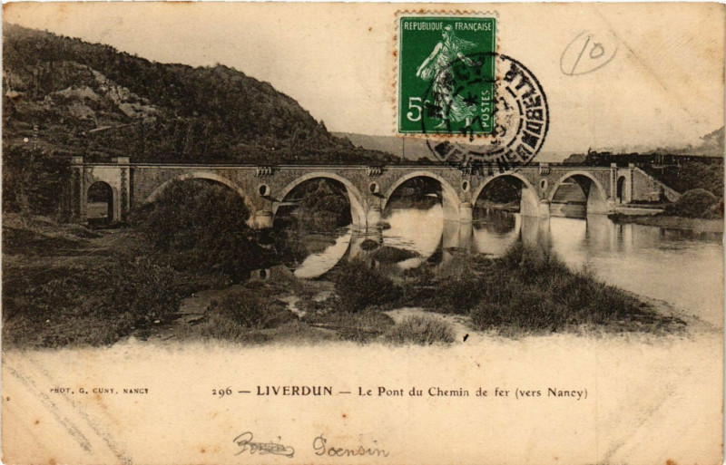 Carte postale ancienne Liverdun - Le Pont du Chemin à Liverdun