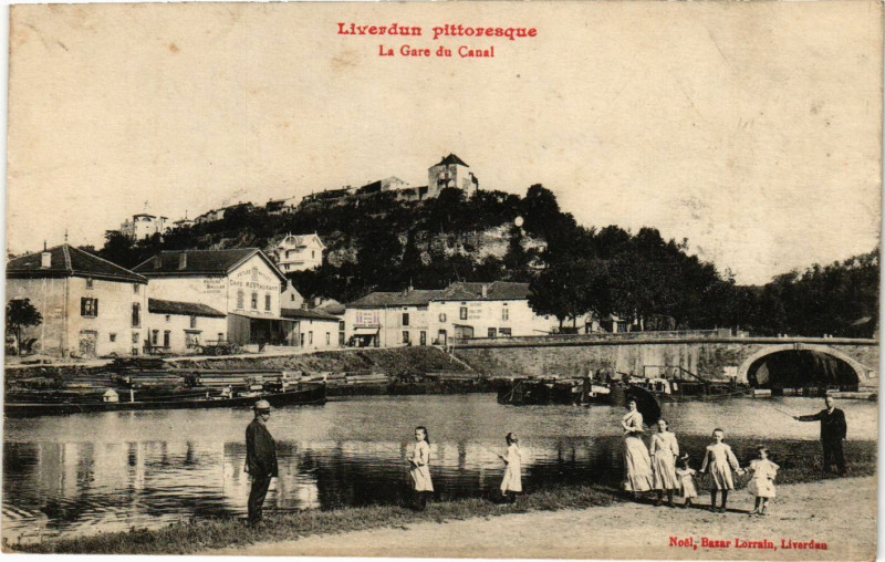 Carte postale ancienne La Gare du Canal