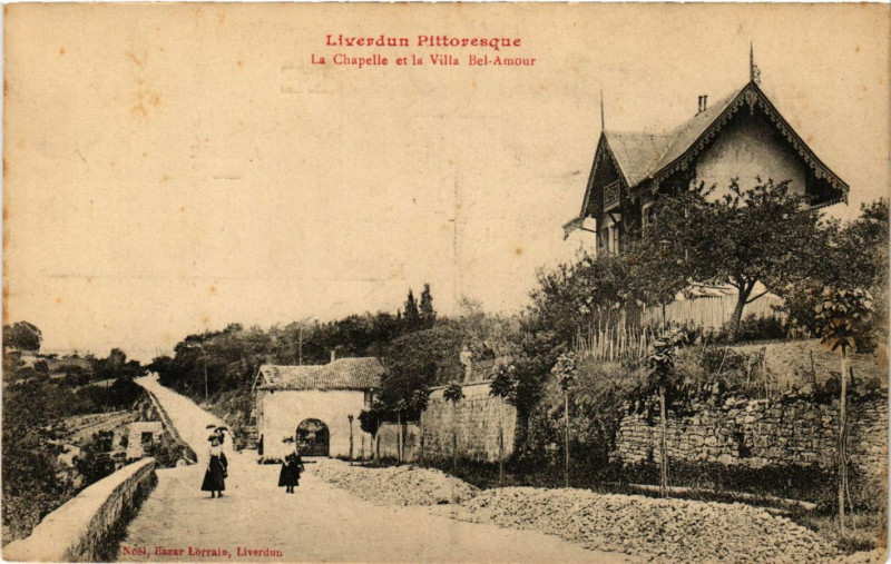 Carte postale ancienne La Chapelle et la Villa Bel-Amour