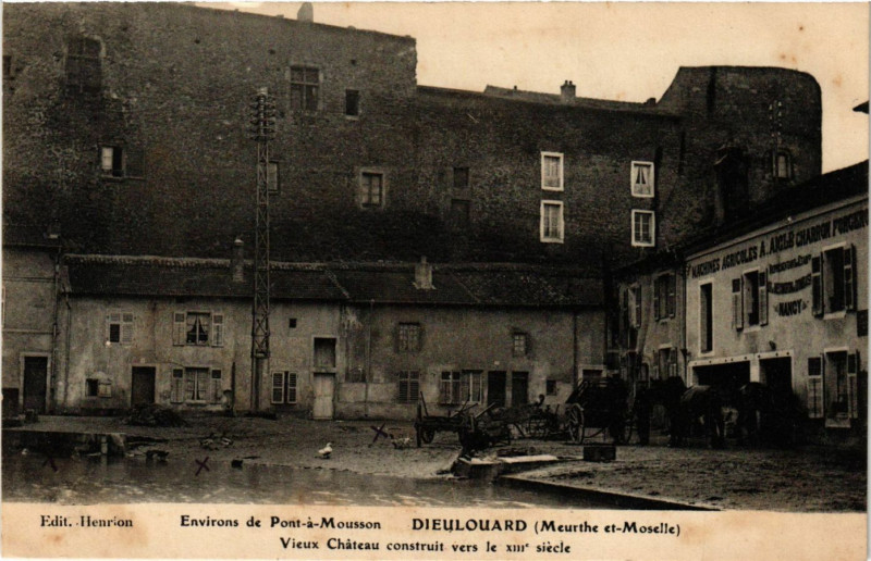 Carte postale ancienne Dieulouard - Vieux Chateau à Dieulouard