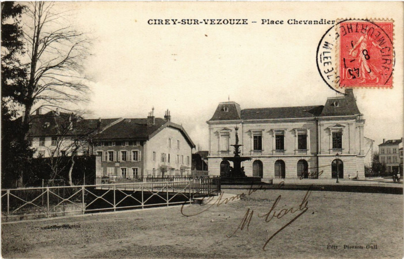 Carte postale ancienne Cirey sur Vezouze - Place Chevandier à Cirey-sur-Vezouze