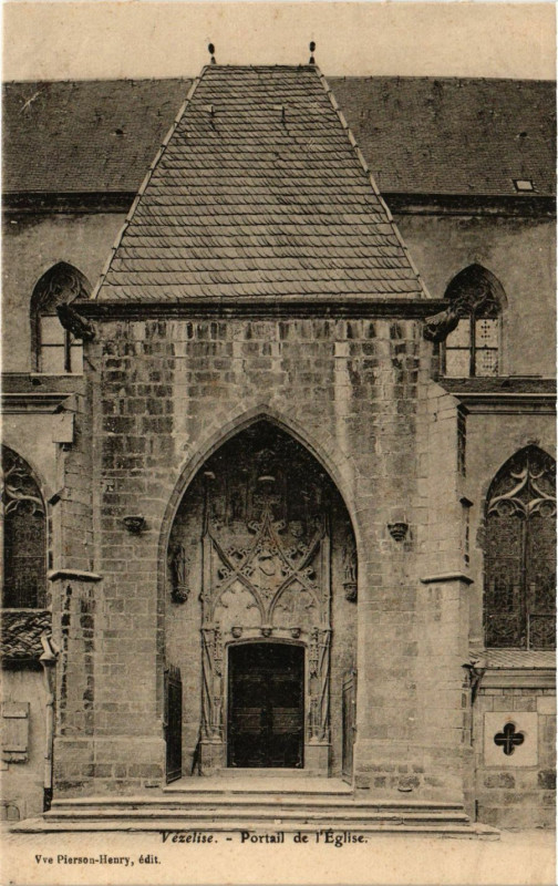 Carte postale ancienne Vezelise - Portail de l'Eglise à Vézelise