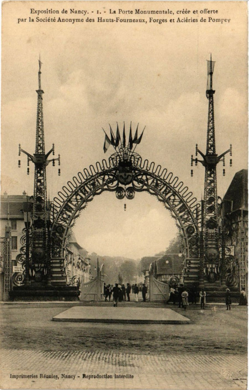 Carte postale ancienne Nancy - La Porte Monumentale à Nancy