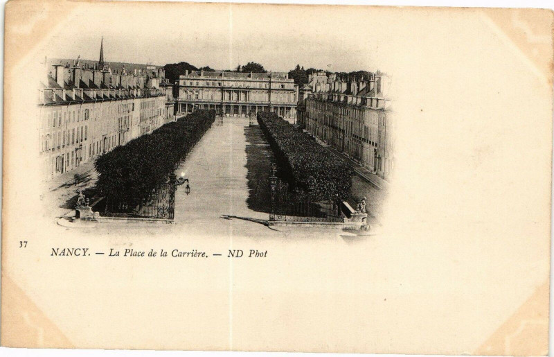 Carte postale ancienne Nancy-La Place de la Carriére à Nancy