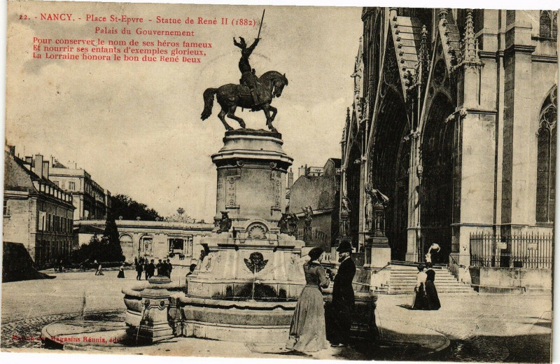Carte postale ancienne Nancy-PlaceSaint-Epvre-Statue de René Ii à Nancy