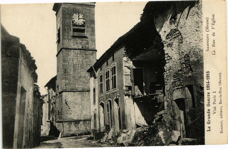 Carte postale ancienne Sampigny-La Rue de l'Eglise
