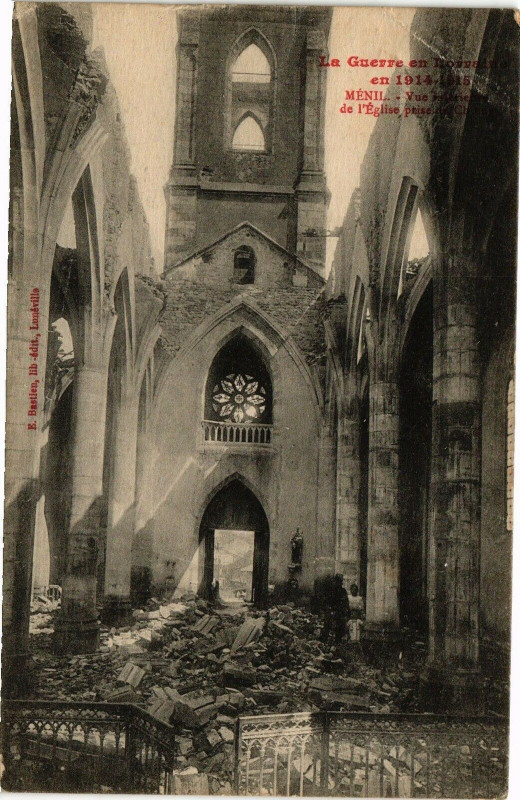 Carte postale ancienne Ménil-Vue intérieure de l'Eglise prise de Choeur