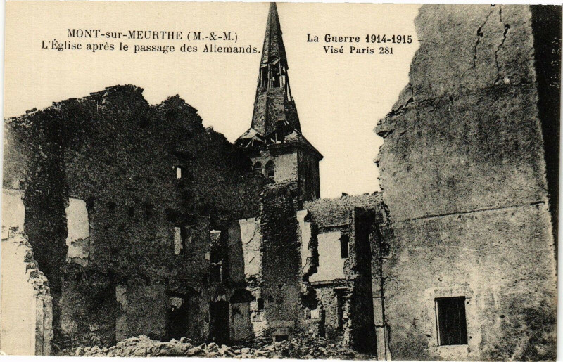 Carte postale ancienne Mont sur Meurthe-L'Eglise aprés le passage des Allemands à Mont-sur-Meurthe