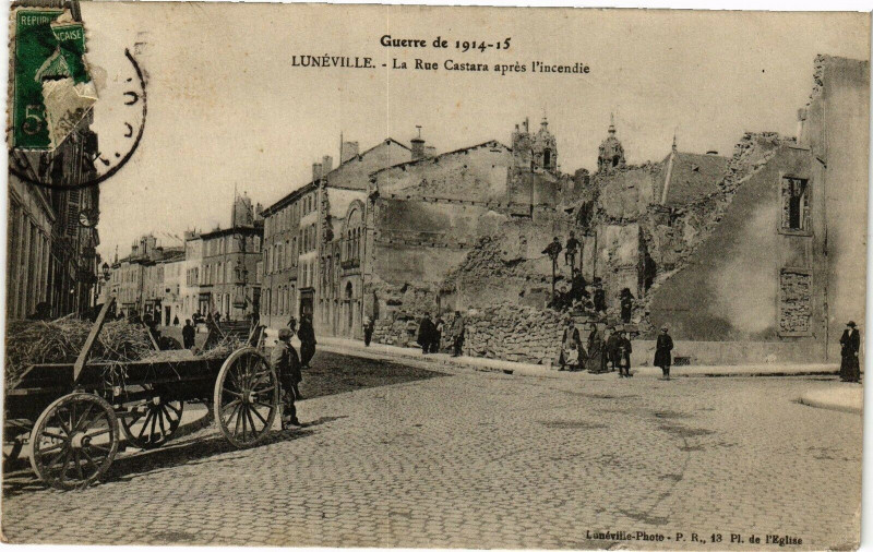Carte postale ancienne Lunéville-La Rue Castara aprés l'incendie à Lunéville