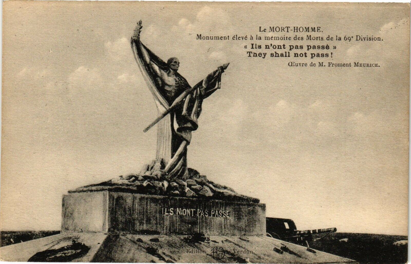 Carte postale ancienne Le Mort Homme-Ils n'ont pas passé