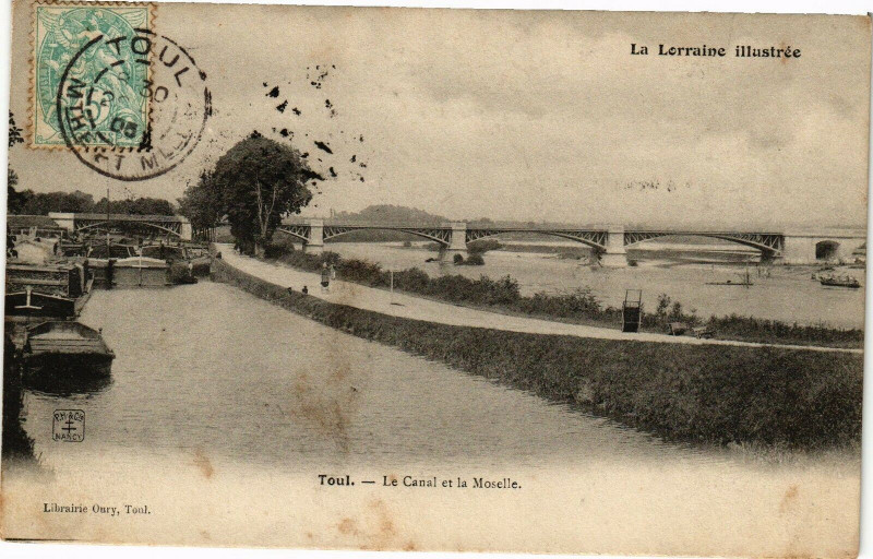 Carte postale ancienne Toul-Le Canal et la Moselle à Toul