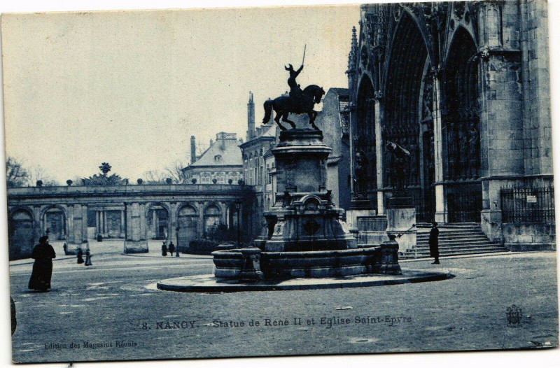 Carte postale ancienne Nancy-Statue de René Ii et Eglise Saint Epvre à Nancy