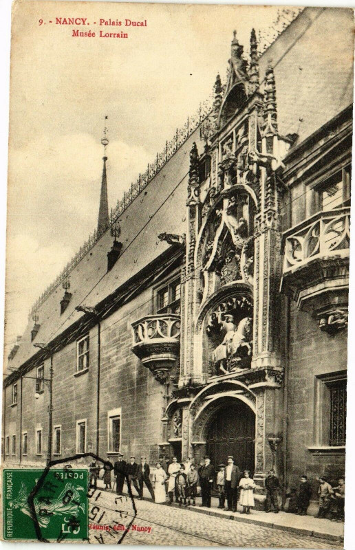 Carte postale ancienne Nancy-Palais Ducal-Musée Lorrain à Nancy
