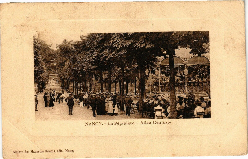 Carte postale ancienne Nancy-La Pépiniére-Allée Centrale à Nancy