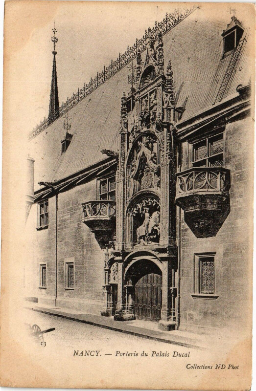 Carte postale ancienne Nancy-Porterie du Palais Ducal à Nancy
