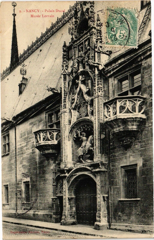 Carte postale ancienne Nancy-Palais Ducal-Musée Lorrain à Nancy