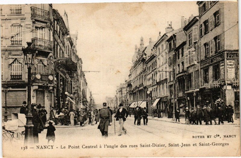 Carte postale ancienne Nancy-Le Point Central á l'angle des rues Saint Dizier à Nancy