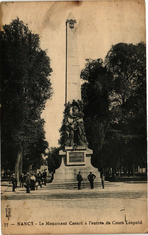 Carte postale ancienne Nancy-Le Monument Carnot á l'entrée du Cours Léopold à Nancy