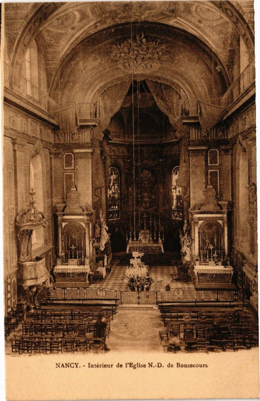 Carte postale ancienne Nancy-Intérieur de l' Eglise Notre Dame de Bonsecours à Nancy