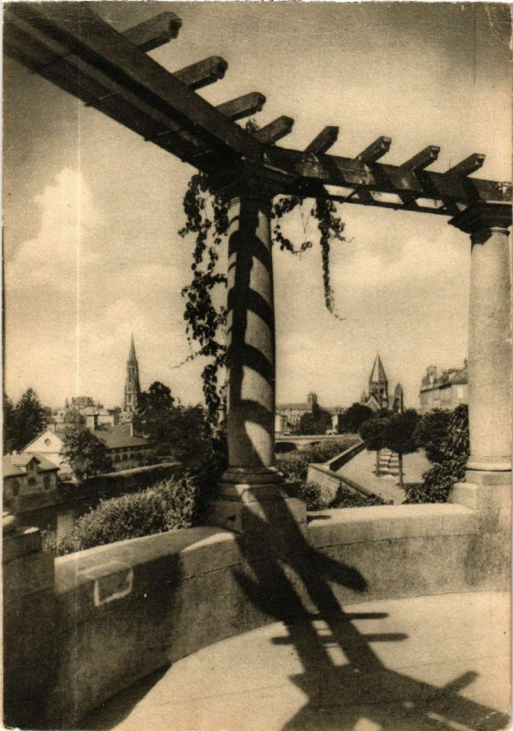 Carte postale ancienne Metz - Blick von er Pergola à Metz
