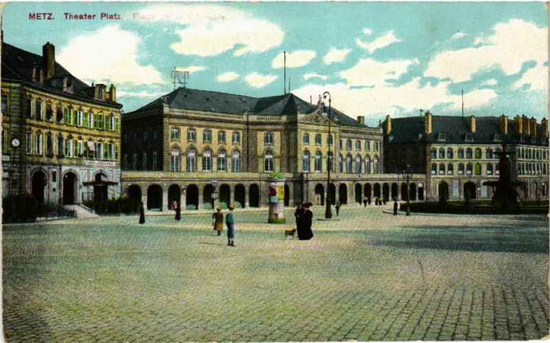 Carte postale ancienne Metz - Theater Platz à Metz