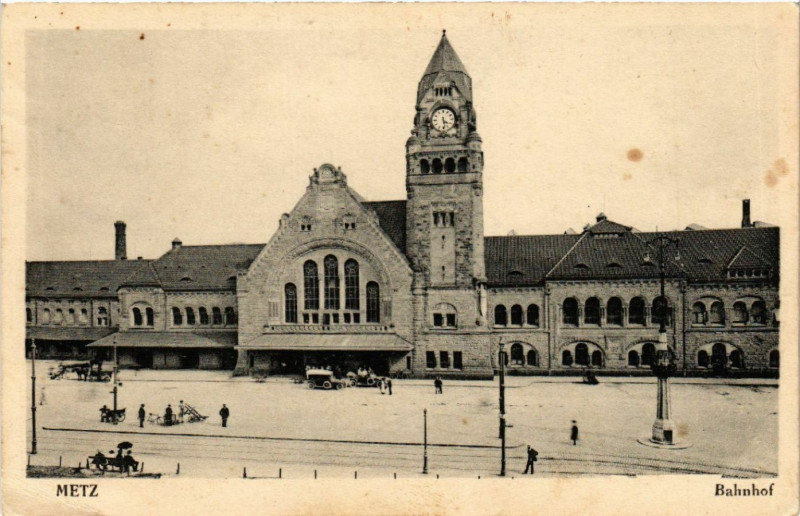 Carte postale ancienne Metz - Balmhof à Metz