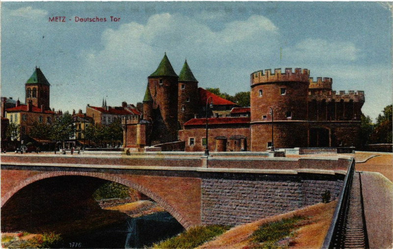 Carte postale ancienne Metz - Deutsches Tor à Metz