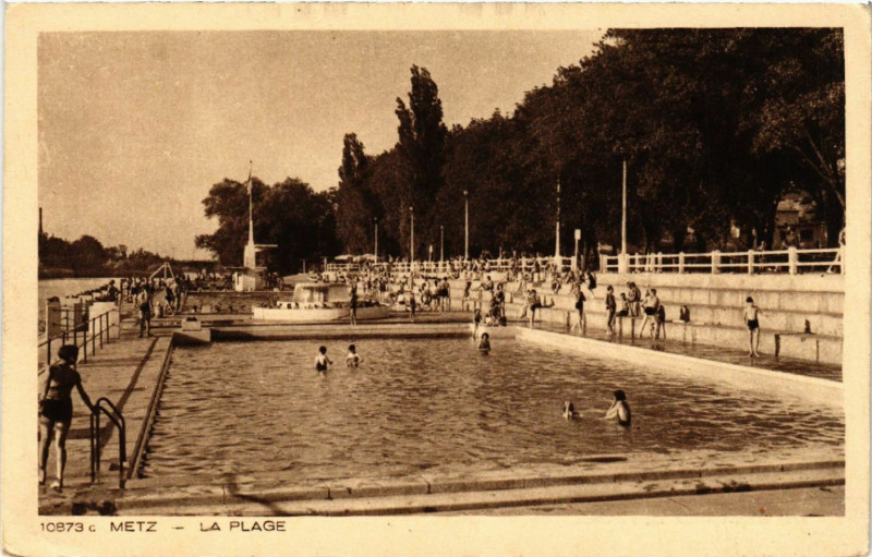 Carte postale ancienne Metz - La Plage à Metz