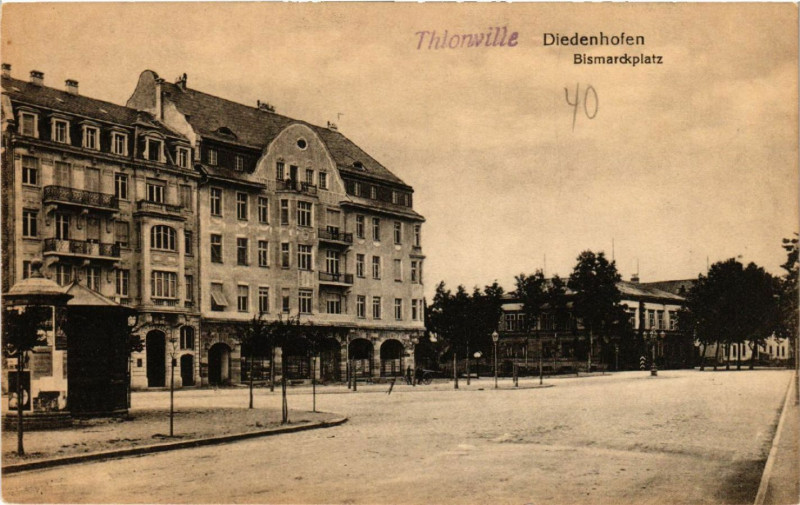Carte postale ancienne Thionville - Diedenhofen - Bismarckplatz à Thionville