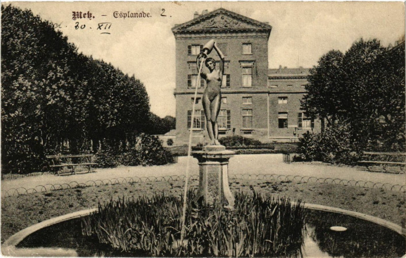Carte postale ancienne Metz Creplanade à Metz
