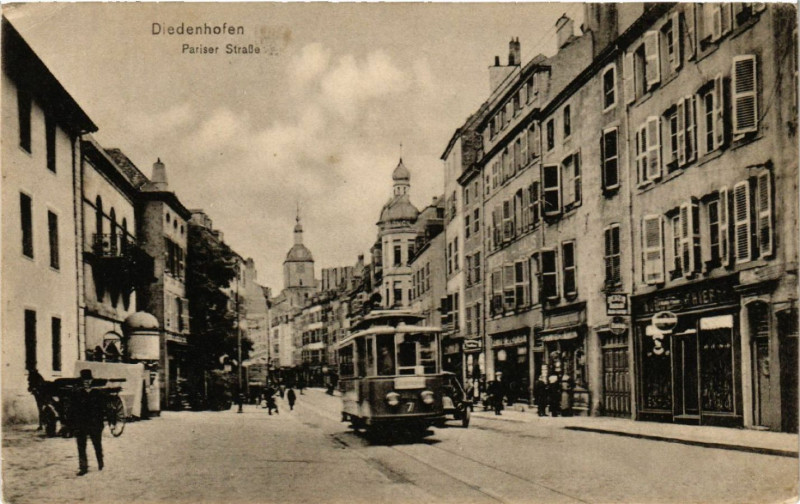 Carte postale ancienne Diedenhofen - Pariser Strasse