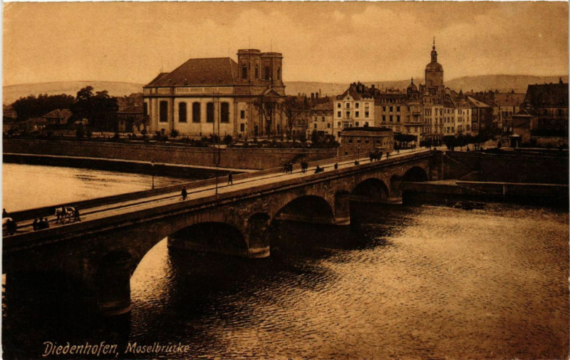 Carte postale ancienne Diedenhofen Moselbrucke