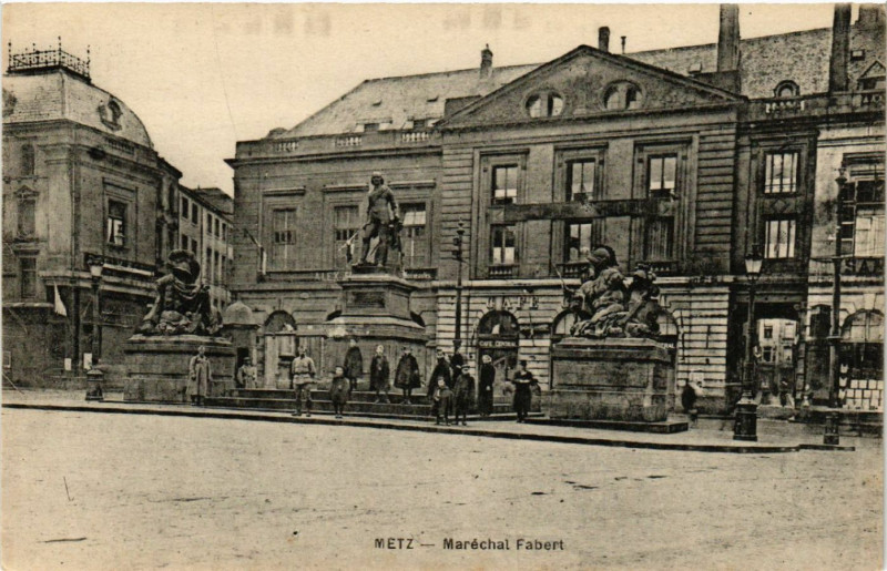 Carte postale ancienne Metz - Marechal Fabert à Metz